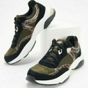 Lace up walking sneakers